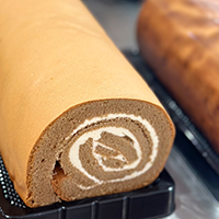 Kee Wah Bakery’s Cake Offerings: Fruit Cakes, Swiss Rolls, and Sponge Cakes